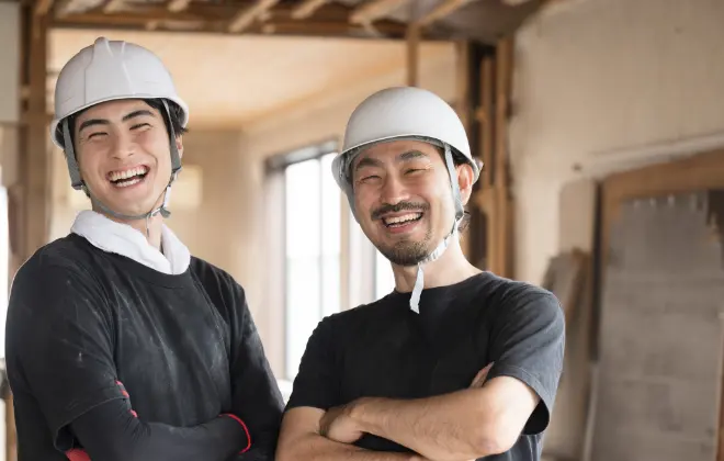 職場環境は少数精鋭!従業員同士がサポートし合える環境です!